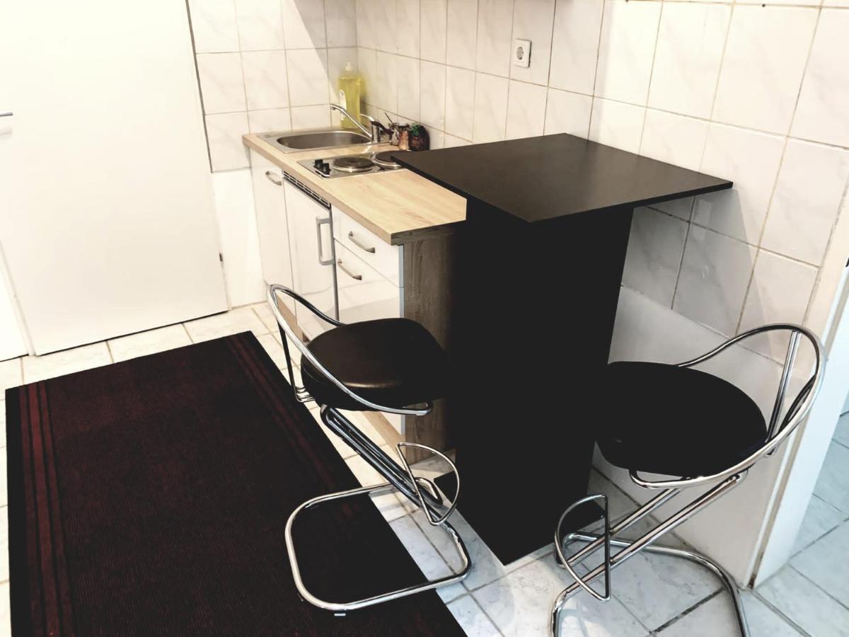 Rainbow Apartment Vienna Esterno foto